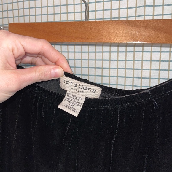 Notations Petite Medium Black Velour Flare Skirt - Picture 3 of 6